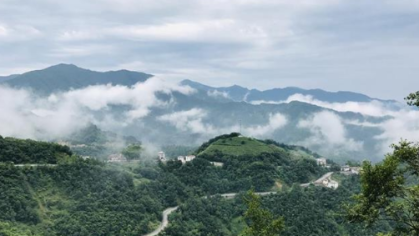 图文：神农架阔步迈向世界著名生态旅游目的地